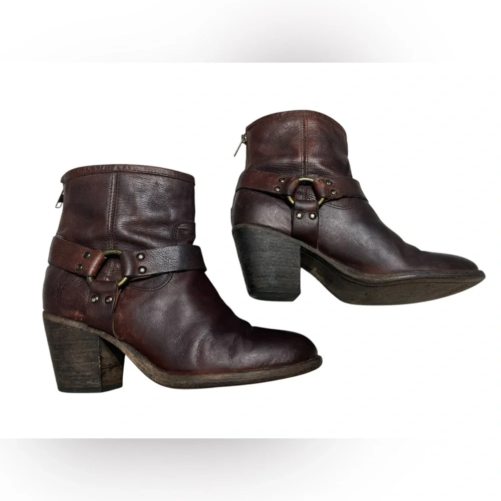 FRYE LEATHER ZIPPER ANKLE Distressed BOOTS SIZE 8B B2 - Picture 1 of 8